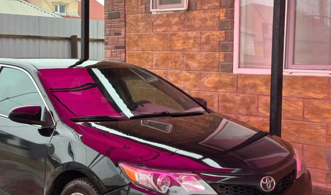 Toyota Camry 2012 года