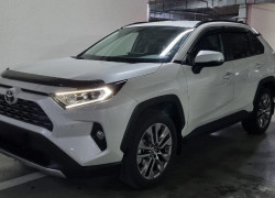 Toyota RAV4 2021 года