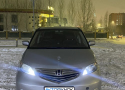 Honda Elysion 2006 года