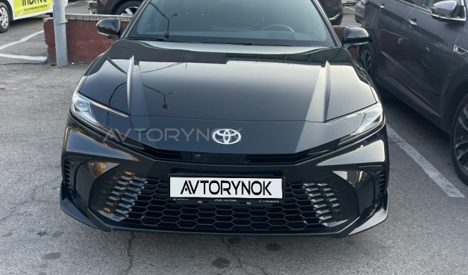 Toyota Camry 2024 года