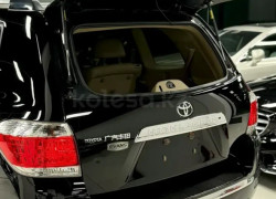 Toyota Highlander 2012 года