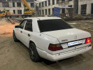 Mercedes-Benz E-Класс 1992 года