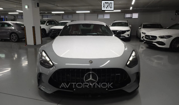 Mercedes-Benz AMG GT 2025 года