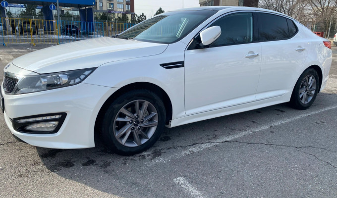 Kia K5 2012 года