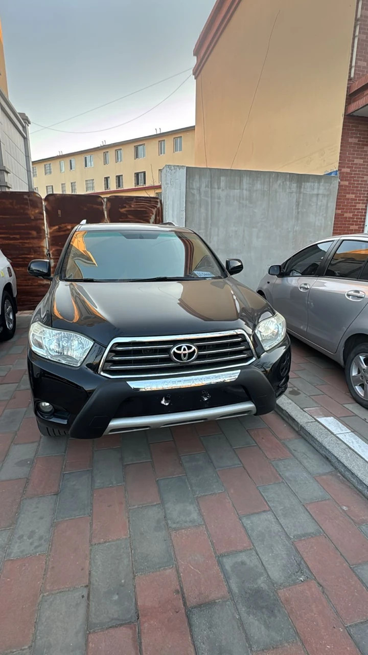 Toyota Highlander, 2011