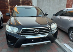 Toyota Highlander 2011 года