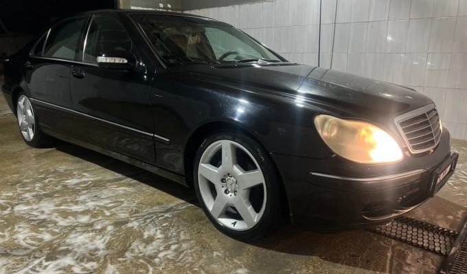 Mercedes-Benz S-Класс 2004 года