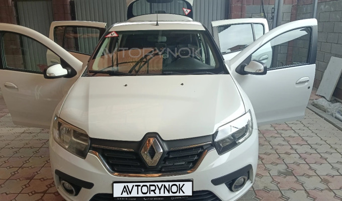 Renault Sandero 2019 года