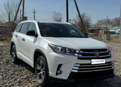 Toyota Highlander 2016 года