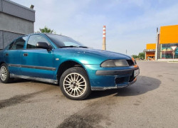 Mitsubishi Carisma 2002 года