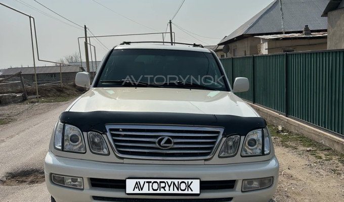 Lexus LX 2001 года