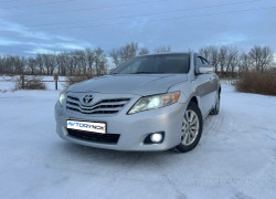 Toyota Camry 2011 года