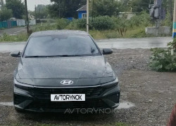 Hyundai Elantra 2024 года