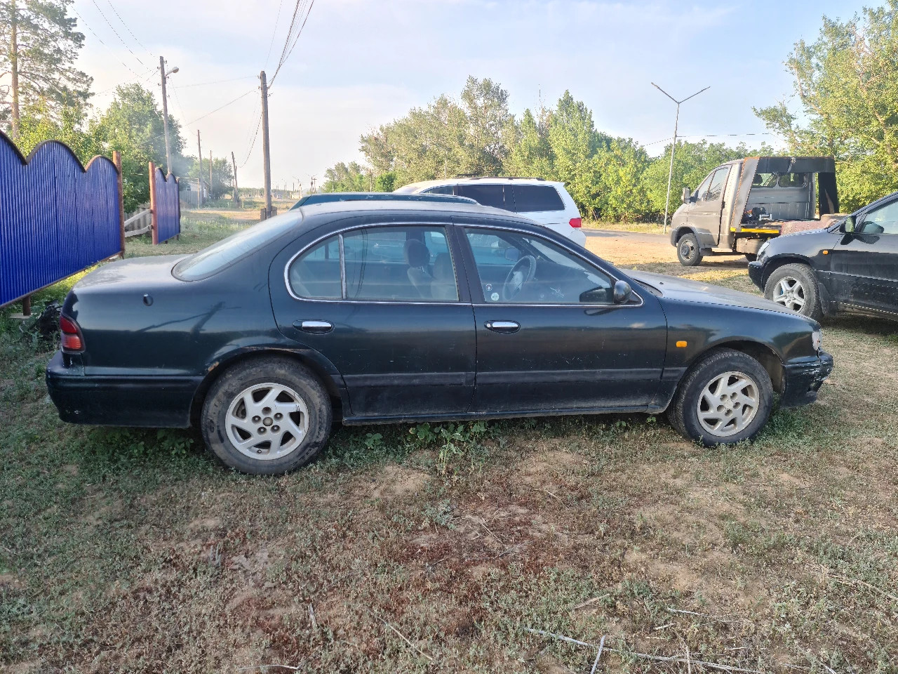 Nissan Maxima, 1995