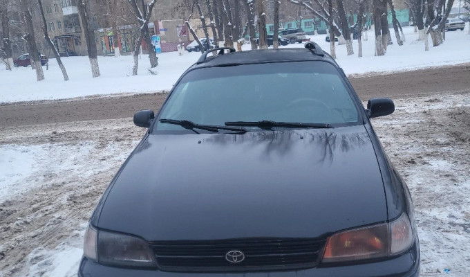 Toyota Carina E 1995 года