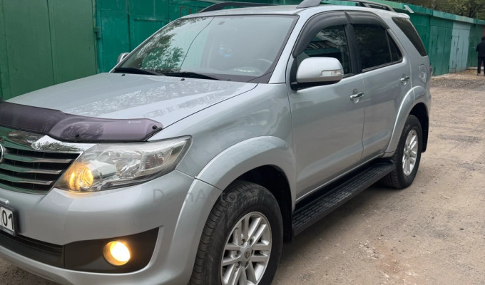 Toyota Fortuner 2014 года