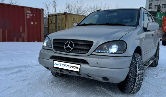 Mercedes-Benz ML-Класс 2000 года