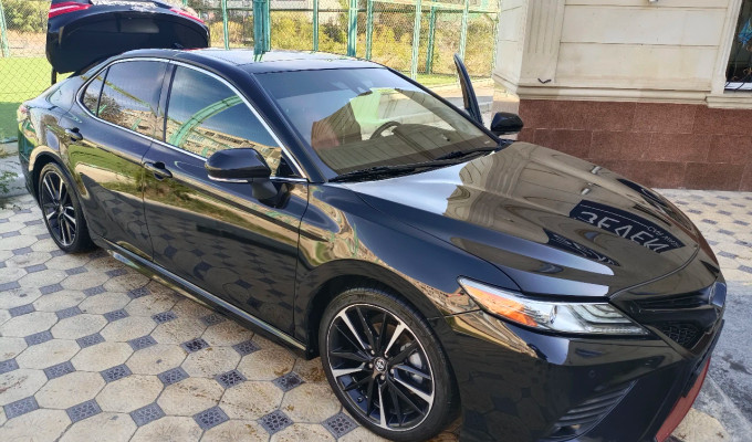 Toyota Camry 2019 года