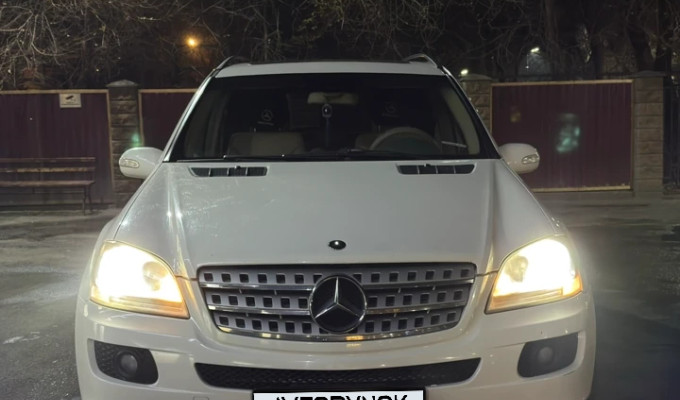 Mercedes-Benz ML-Класс 2007 года