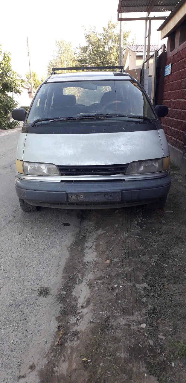 Toyota Previa, 1992