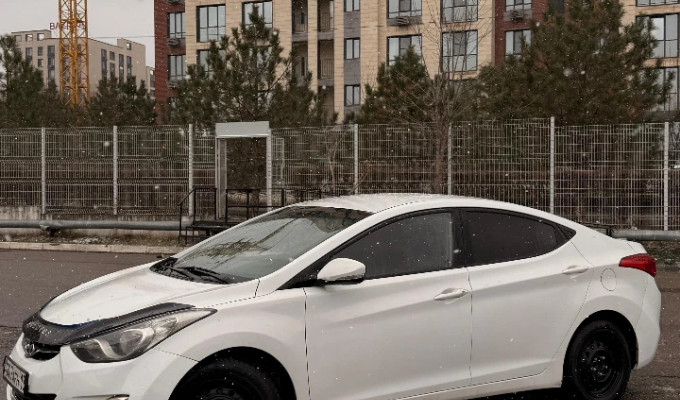 Hyundai Avante 2011 года