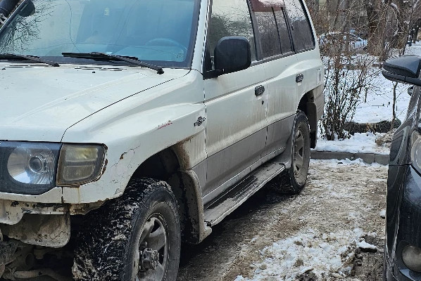 Mitsubishi Pajero 1999 года