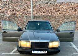 Mercedes-Benz E-Класс 1990 года