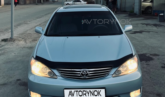 Toyota Camry 2005 года