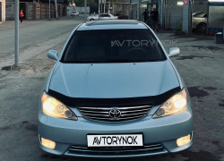 Toyota Camry 2005 года