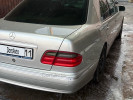 Mercedes-Benz E-Класс 2001 года