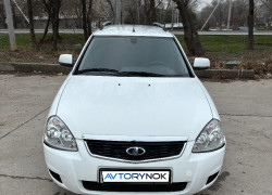 ВАЗ (Lada) Priora 2013 года