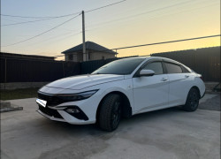 Hyundai Elantra 2024 года