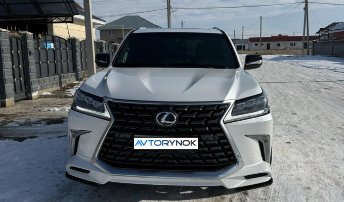 Lexus LX 2018 года