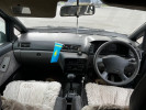 Nissan Prairie 1995 года