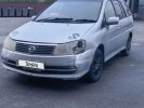 Nissan Liberty 2001 года