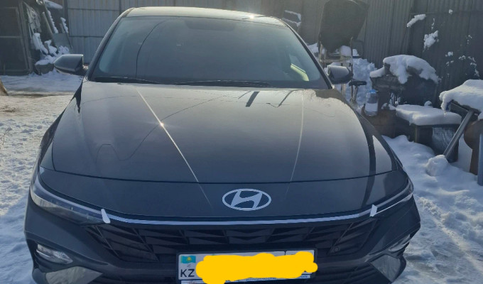 Hyundai Elantra 2025 года