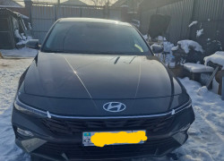 Hyundai Elantra 2025 года