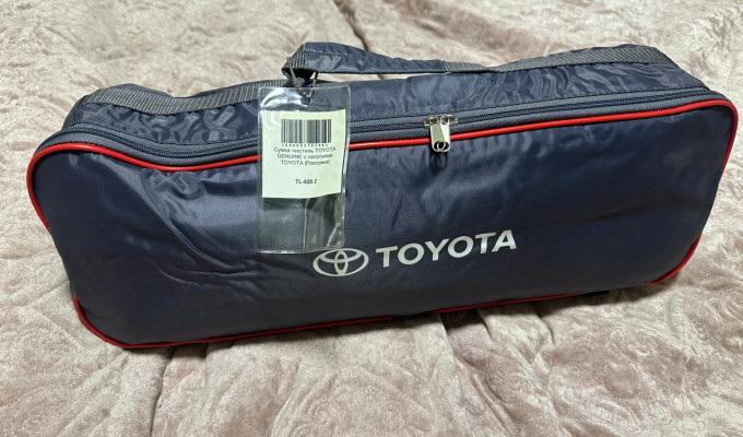 Продам сумку автомобилиста Тойота Camry 70/75(Toyota)