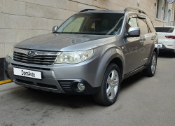 Subaru Forester 2010 года