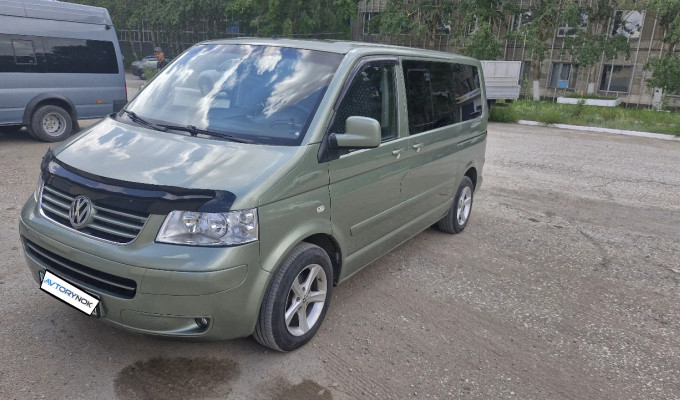 Volkswagen Multivan 2003 года