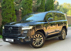 Toyota Land Cruiser 2022 года