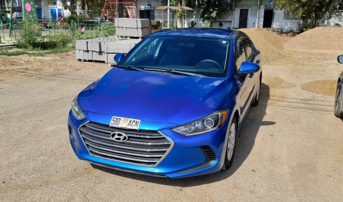 Hyundai Elantra 2018 года