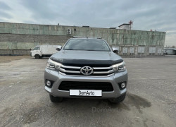 Toyota Hilux 2016 года