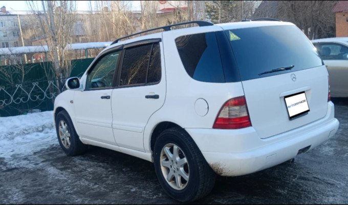 Mercedes-Benz ML-Класс 2001 года