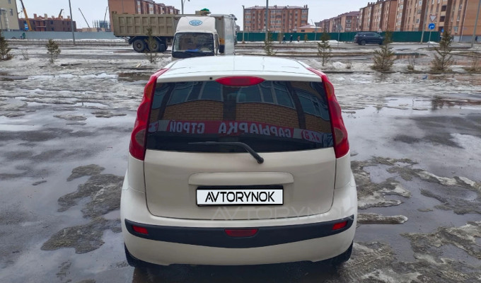 Nissan Note 2007 года