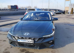 Hyundai Elantra 2024 года