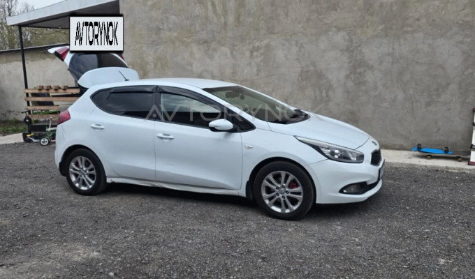 Kia Cee'd 2013 года