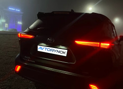 Toyota Highlander 2021 года