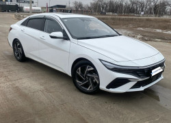 Hyundai Elantra 2024 года
