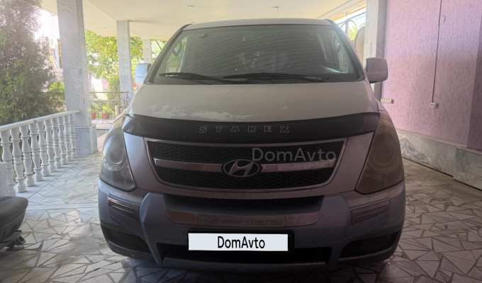 Hyundai Starex 2009 года